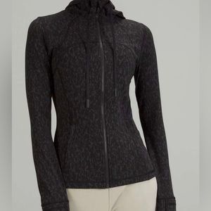 (ISO) NOT FOR SALE!! leopard print Lululemon define jacket black